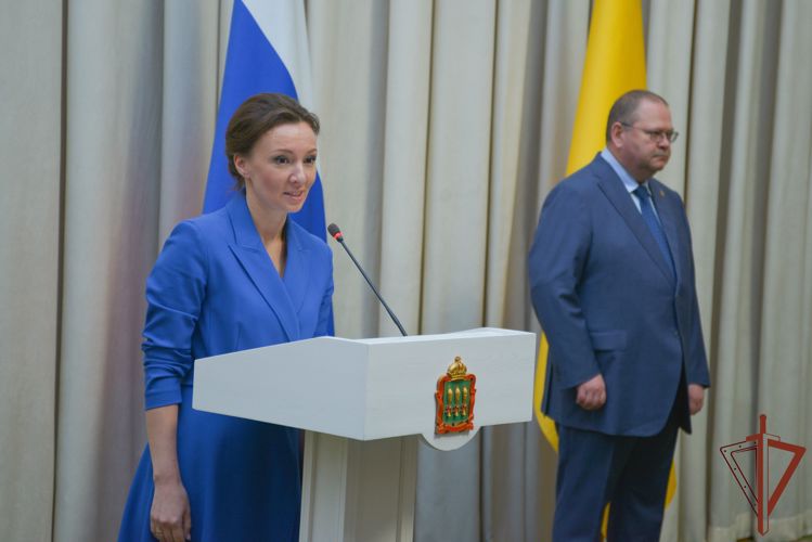 Вице-спикер Госдумы вручила госнаграды бойцам Росгвардии в Пензе