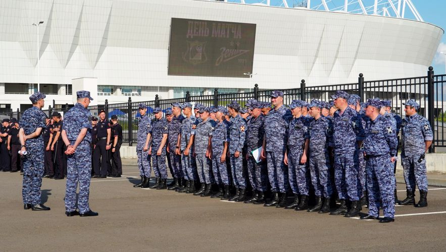 Футбольный матч РПЛ прошел под охраной Росгвардии в Ростове-на-Дону