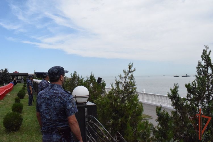   На военно-морском параде в Республике Дагестан Росгвардия обеспечила охрану общественного порядка  