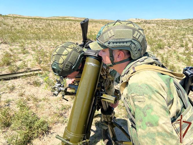 Тактическое учение минометной батареи полка оперативного назначения Росгвардии прошло в Чеченской Республике