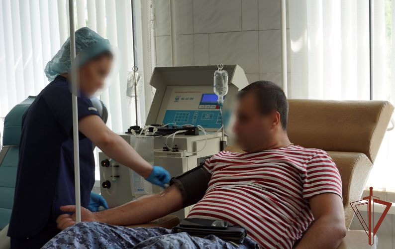 Банк крови медицинских учреждений в Воронеже пополнили росгвардейцы 