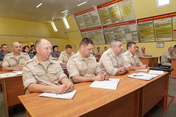 Учебно-методический сбор руководителей правовых подразделений Северо-Кавказского округа Росгвардии состоялся в Грозном