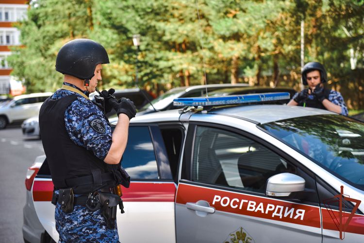 Росгвардия проводит тактико-специальные занятия в образовательных учреждениях Подмосковья