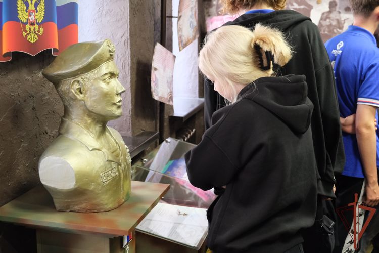 Участники форума «Формула Победы» побывали в гостях у курских росгвардейцев