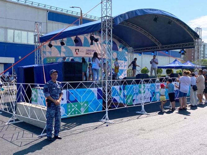 Росгвардия обеспечила безопасность празднования Дня металлурга в Хакасии