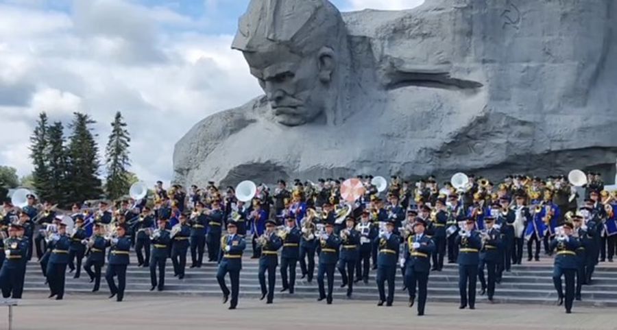 Музыканты Северо-Западного округа Росгвардии стали участниками международного парада оркестров "Брестская крепость"