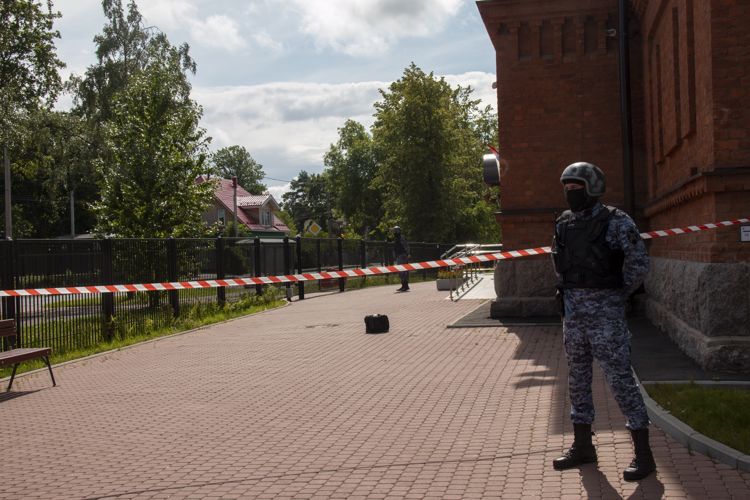 Росгвардия приняла участие в тренировке на территории учебного заведения в Санкт-Петербурге
