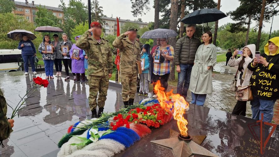 К памятному автопробегу «Великая Победа» присоединились Росгвардейцы из Приангарья 