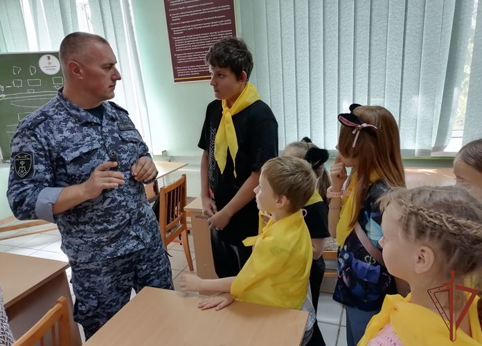 В Югре состоялись военно-патриотические мероприятия в рамках всероссийского ведомственного проекта «Каникулы с Росгвардией»