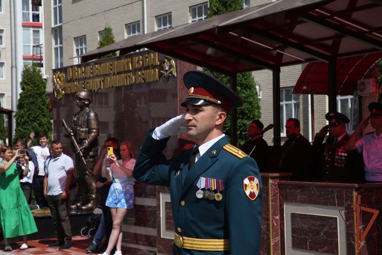 Более ста новобранцев Северо-Кавказского округа Росгвардии присягнули на верность Отечеству в Пятигорске