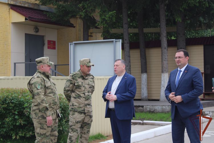 Председатель комитета Госдумы по обороне отметил достижения военнослужащих Сибирского округа Росгвардии 