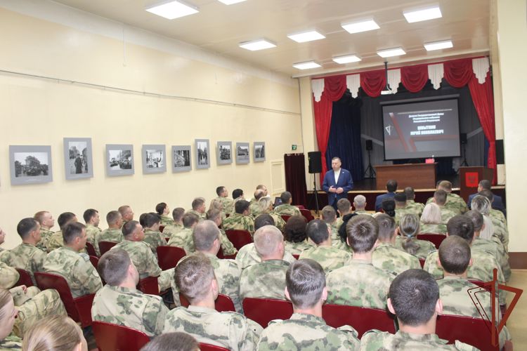 Председатель комитета Госдумы по обороне отметил достижения военнослужащих Сибирского округа Росгвардии 