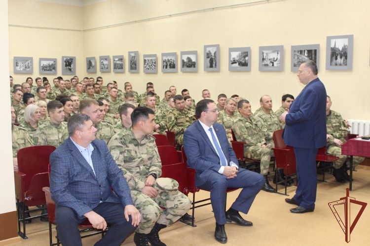 Председатель комитета Госдумы по обороне отметил достижения военнослужащих Сибирского округа Росгвардии 