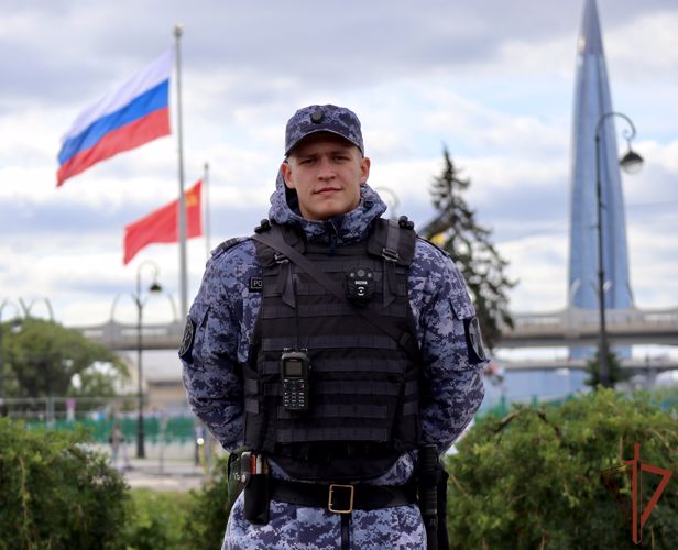 Росгвардия обеспечила безопасность международного футбольного матча в Санкт-Петербурге