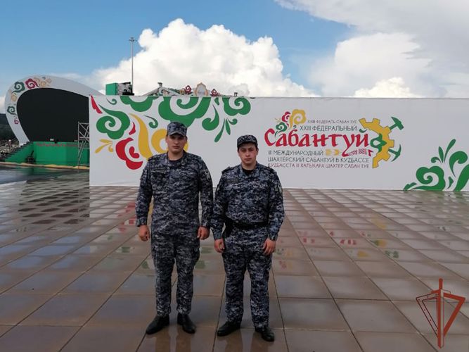 Росгвардейцы обеспечили безопасность всероссийского праздника в Кузбассе