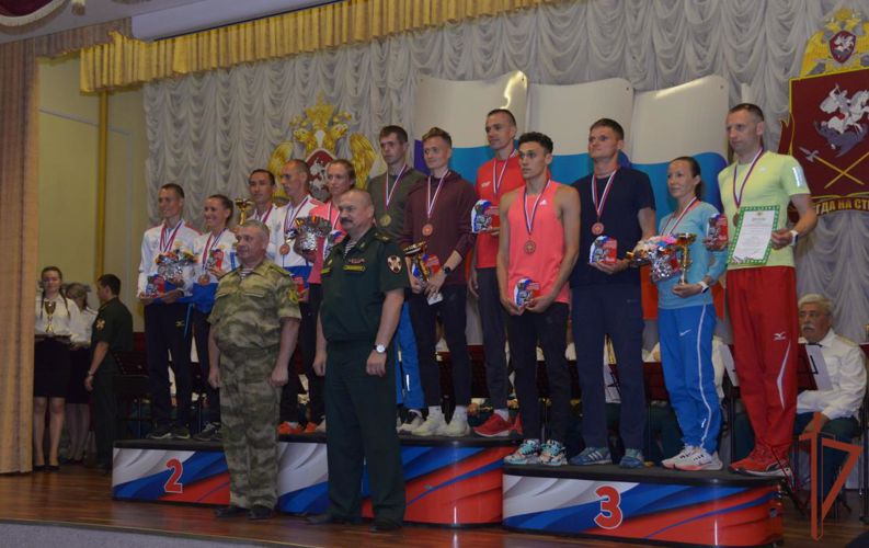 Чемпионаты Росгвардии по служебному биатлону и легкоатлетическому кроссу завершились в Екатеринбурге