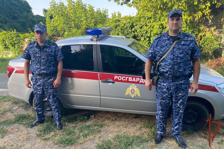 Потерявшегося ребенка отыскали сотрудники Росгвардии на Кубани