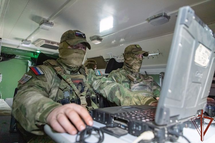Военнослужащие Росгвардии выявляют пособников ВСУ при помощи беспилотников