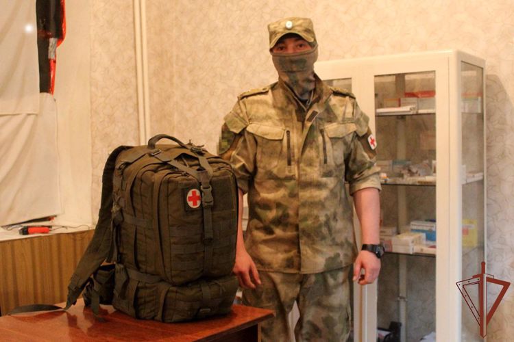 Врачи Росгвардии оказали помощь участникам серьезной аварии в ЛНР 