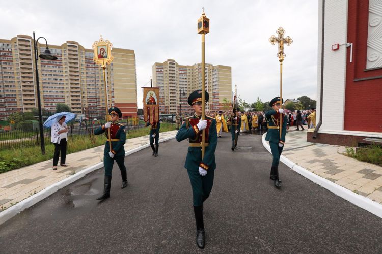 В День крещения Руси в Главном храме Росгвардии прошло праздничное богослужение