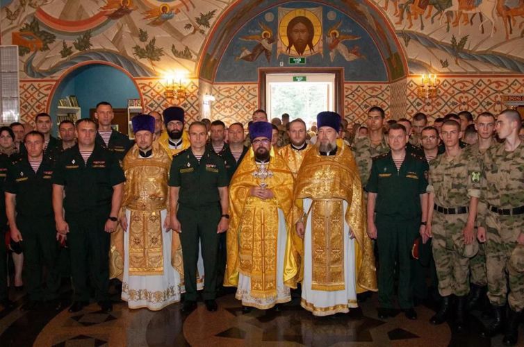 В День крещения Руси в Главном храме Росгвардии прошло праздничное богослужение