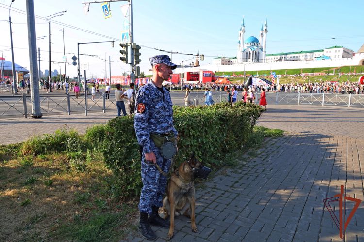 Росгвардия приняла участие в обеспечении безопасности старта Международного ралли «Шелковый путь»