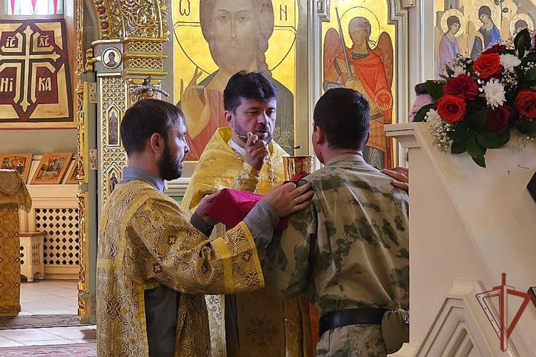 В День Крещения Руси росгвардейцы из Сибири приняли участие в молебнах в честь небесного покровителя князя Владимира