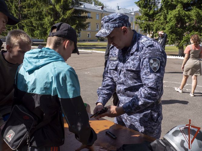 «Каникулы с Росгвардией» проходят в регионах Северо-Западного округа