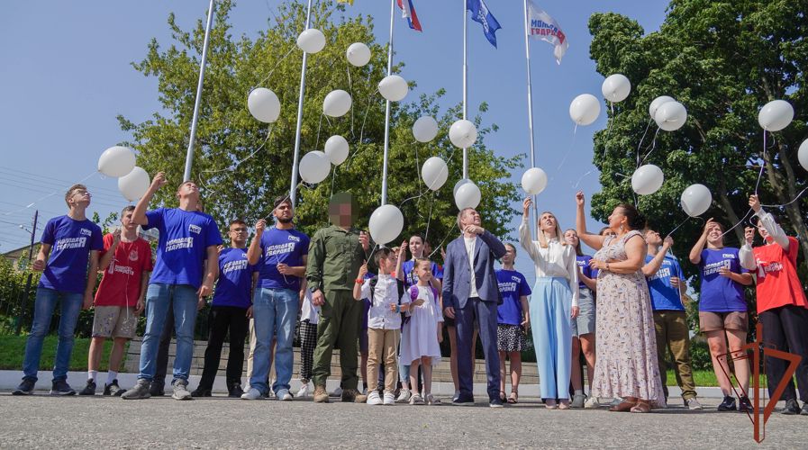 Росгвардейцы из Пензы почтили память ангелов Донбасса