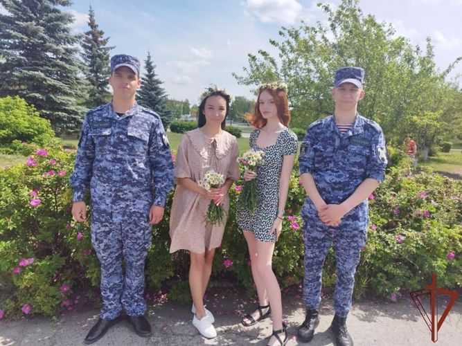 Росгвардейцы на Урале записали видеоролики, посвященные Дню семьи, любви и верности (видео)