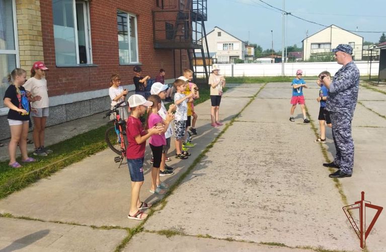 Спортивные турниры и фестивали в рамках всероссийского проекта «Зарядись энергией с Росгвардией» состоялись на Урале в День физкультурника (видео)