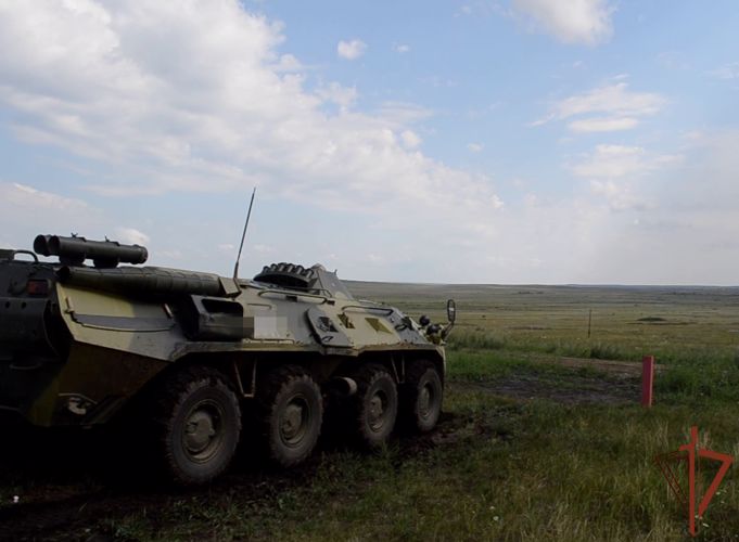 Учебные сборы с бойцами спецназа завершились в Уральском округе Росгвардии 