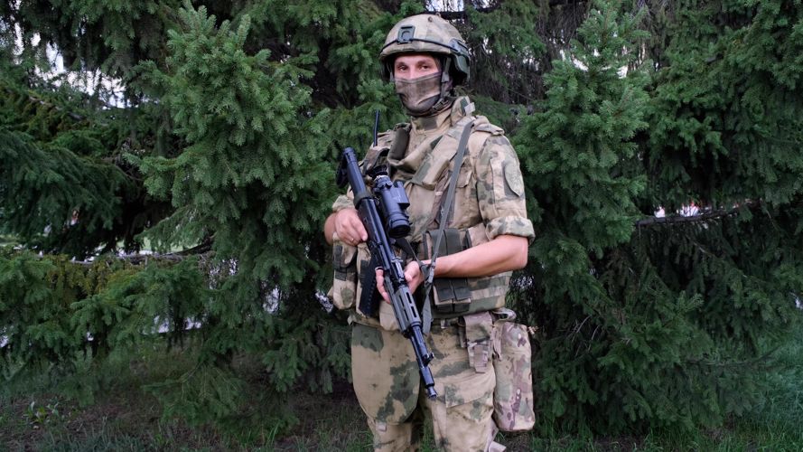 Уральский округ Росгвардии принял участие в ведомственной акции «Из века в век. Кодекс чести русского офицера» 