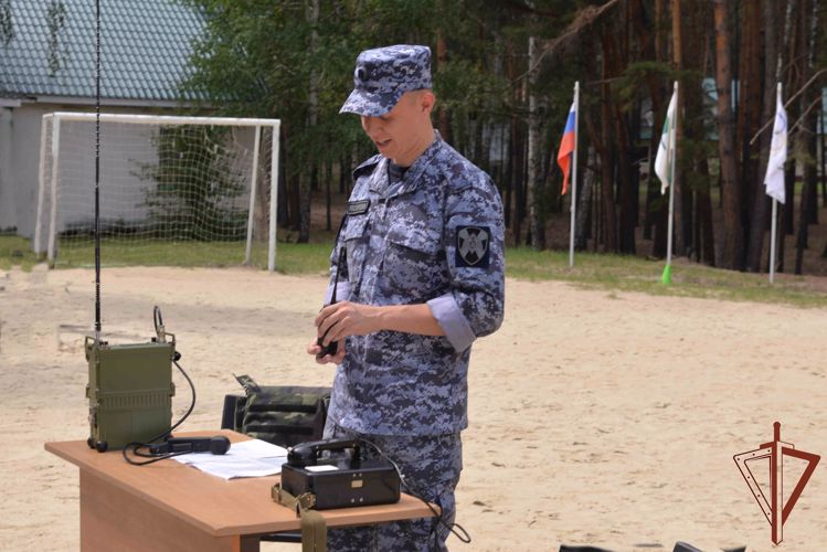 Более 200 школьников из ЛНР участвуют в проекте «Каникулы с Росгвардией» в Зауралье