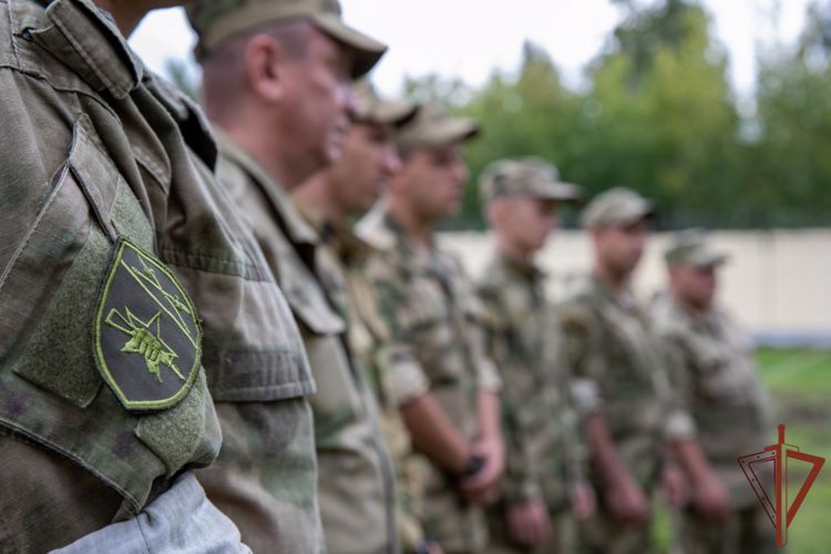 В Уральском округе Росгвардии проведен учебный сбор со  специалистами связи 