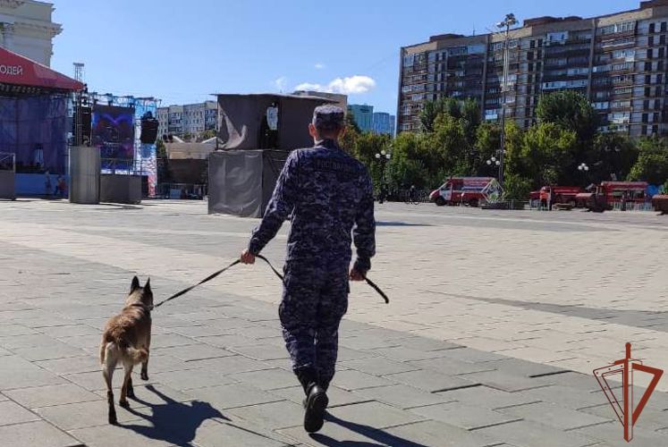 Росгвардейцы обеспечили безопасность мероприятий на Урале (видео)