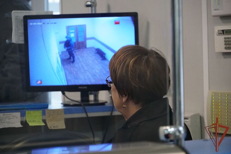 Росгвардия проверяет защищенность объектов образования в Карелии