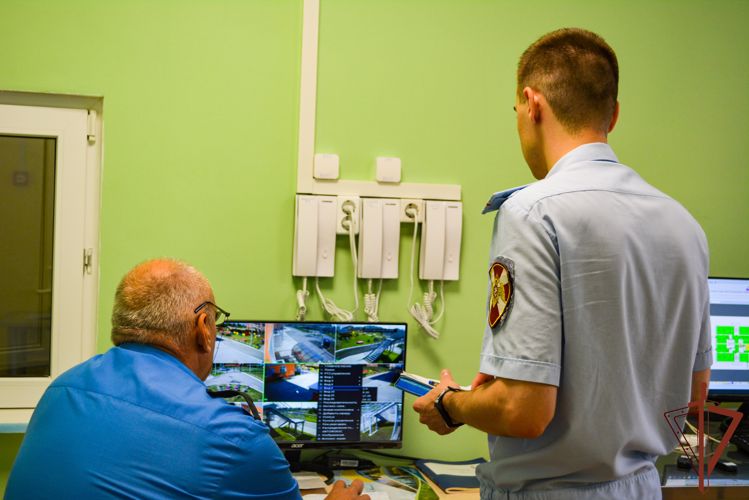 В преддверии дня знаний Росгвардия проверяет образовательные учреждения Коми