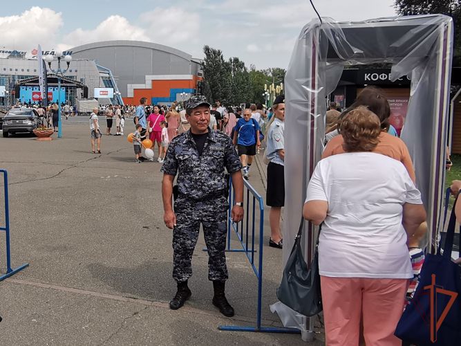 Росгвардейцы обеспечили правопорядок во время празднования Дня города Абакана