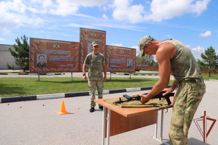 В Центральном округе Росгвардии отметили День физкультурника