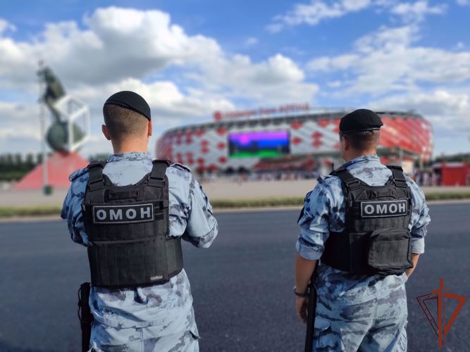 Росгвардия обеспечила безопасность футбольного матча «Спартак» - «Пари НН» в Москве 