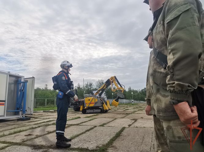 Комплексные полевые занятия специалистов РХБЗ Центрального округа Росгвардии состоялись в Подмосковье