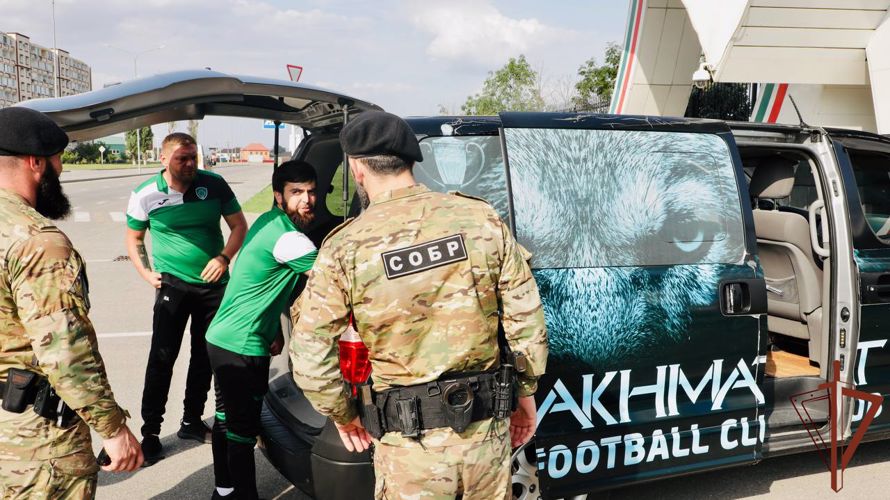 Росгвардия обеспечила безопасность на футбольном матче «Ахмат» - «Балтика» в Грозном 