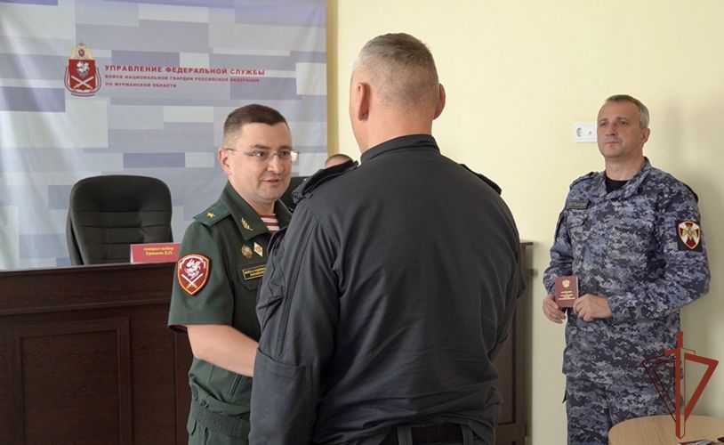 Росгвардейцам-участникам спецоперации вручены госнаграды в Мурманске