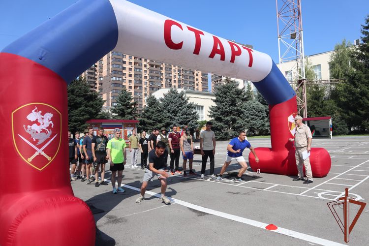 Спортивные соревнования состоялись в Южном округе Росгвардии в День физкультурника