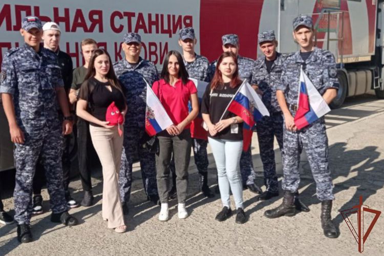 Сотрудники Росгвардии сдали кровь на Кубани