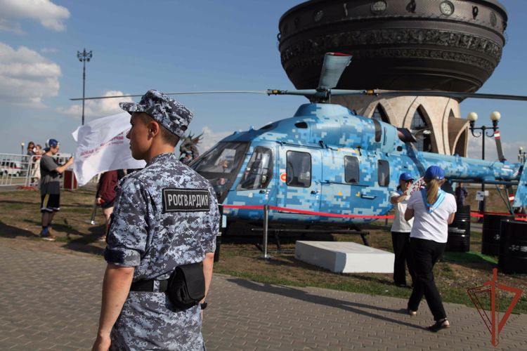 В Казани Росгвардия приняла участие в авиационном празднике «Я выбираю небо»