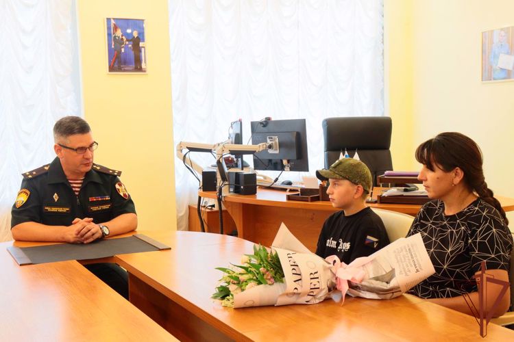 Школьник из ЛНР стал кадетом Росгвардии
