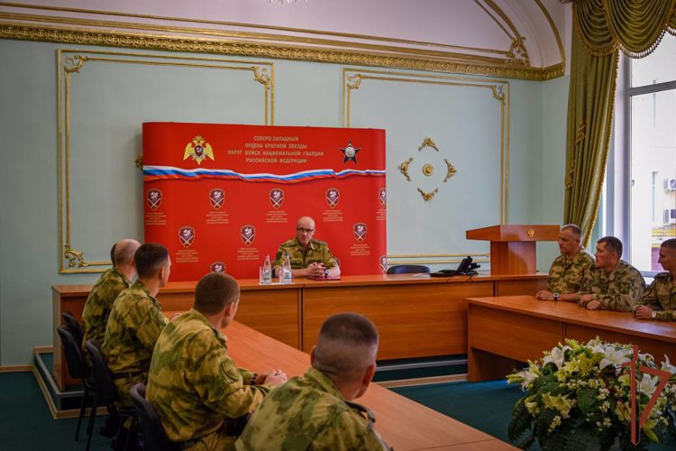 Военнослужащие подразделений по охране специальных грузов отмечают 75-летний юбилей