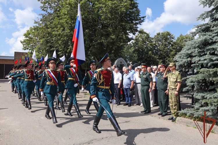 Росгвардия воздаёт почести выдающемуся военачальнику внутренних войск МВД СССР генералу армии Ивану Кирилловичу Яковлеву